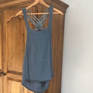 Women Lululemon Blue and Green Patterned Tank Top with Built In Bra Size Medium